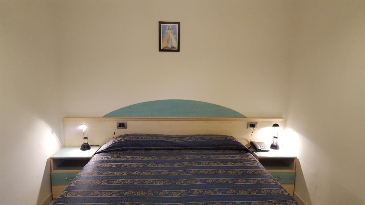 Hotel Margherita Montepiano Luaran gambar