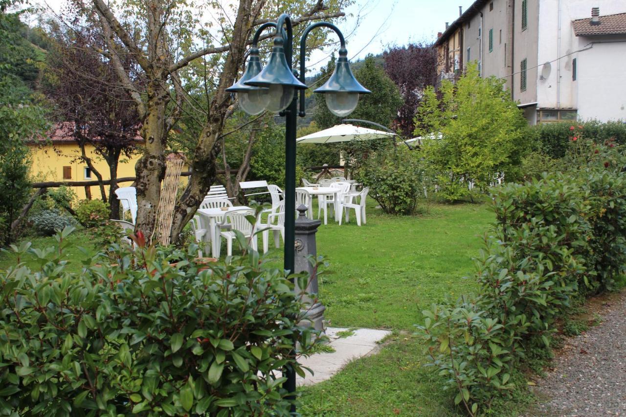 Hotel Margherita Montepiano Luaran gambar